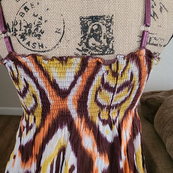 Super cute Summer/Fall Dress - Picture 4 of 4